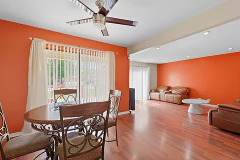 Dining - 18638 Golfview Dr, Hazel Crest, IL 60429 photo 1 of 2