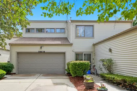 18638 Golfview Dr, Hazel Crest, IL 60429