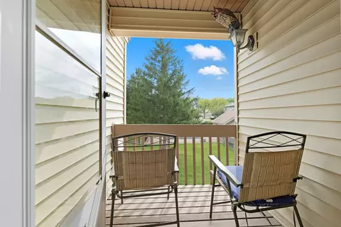 Exterior - 18638 Golfview Dr, Hazel Crest, IL 60429 photo 3 of 6