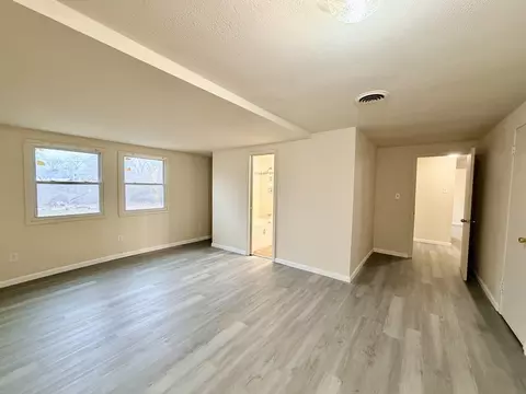 Bedroom - 2016 Greendale Dr, Champaign, IL 61821 photo 1 of 5
