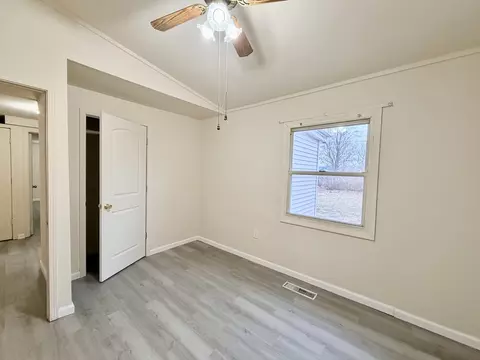 Bedroom - 2016 Greendale Dr, Champaign, IL 61821 photo 2 of 5