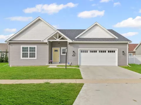 3407 Memory Ln, Urbana, IL 61802