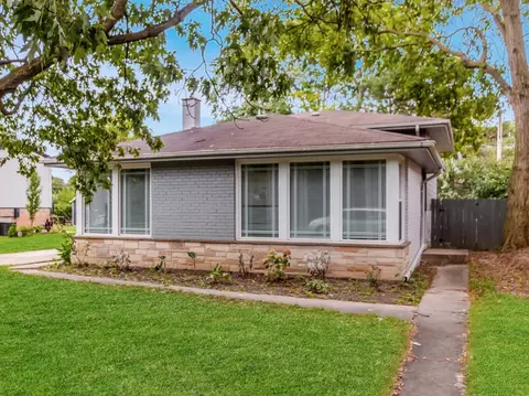 726 Lawler Ave, Wilmette, IL 60091