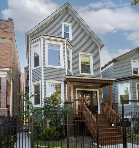 3547 W Belden Ave, Chicago, IL 60647