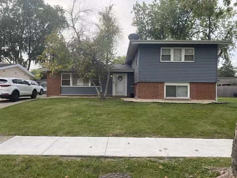 315 Sheridan St, Park Forest, IL 60466