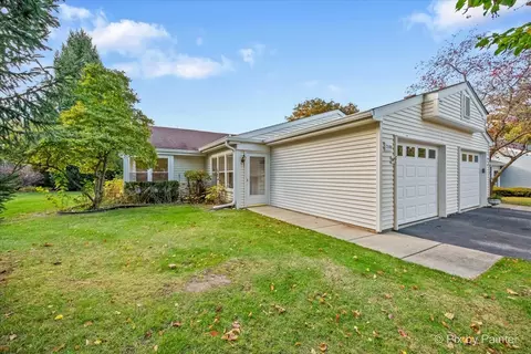 7108 Granada Ln #280, Fox Lake, IL 60020
