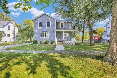 641 E Center St, Paxton, IL 60957