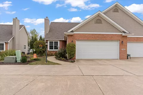 1706 Tin Cup Rd #1706, Mahomet, IL 61853
