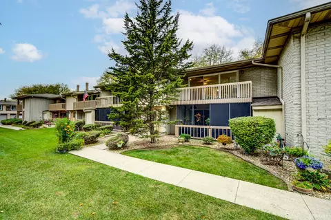 15717 Orlan Brook Dr #G83, Orland Park, IL 60462