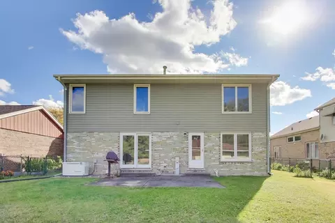 404 Tracy Ter, Des Plaines, IL 60016 photo 21