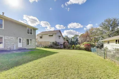 404 Tracy Ter, Des Plaines, IL 60016 photo 23