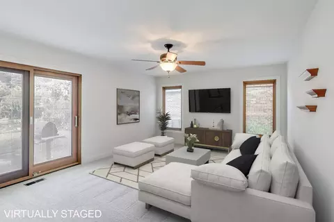 404 Tracy Ter, Des Plaines, IL 60016 photo 8