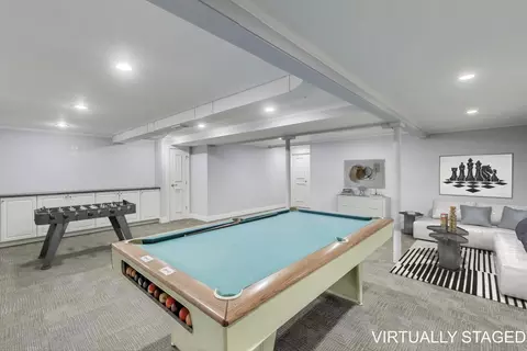 404 Tracy Ter, Des Plaines, IL 60016 photo 17