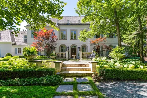 1371 Lakewood Dr, Lake Forest, IL 60045
