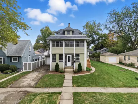 420 S 6th St, Dekalb, IL 60115