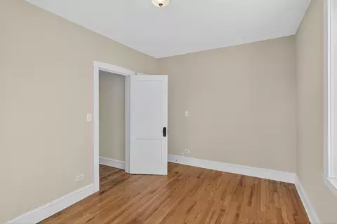 620 E 68th St, Chicago, IL 60637 photo 11