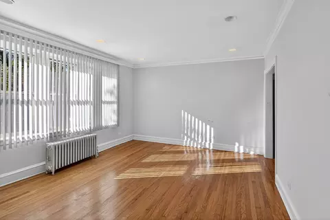 620 E 68th St, Chicago, IL 60637 photo 6