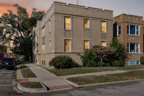 620 E 68th St, Chicago, IL 60637 photo 2