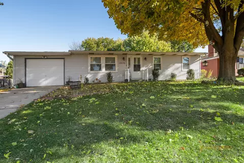 35179 N Hilldale Dr, Ingleside, IL 60041