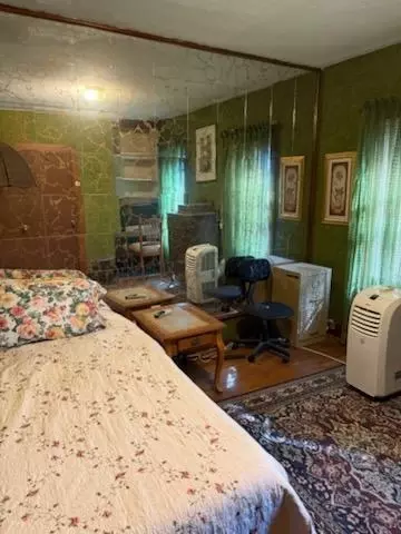 Bedroom - 202 E 14th St, Lockport, IL 60441 photo 1 of 2