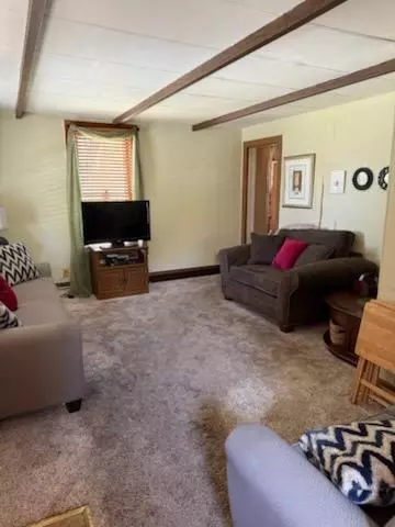 Living - 202 E 14th St, Lockport, IL 60441 photo 1 of 2