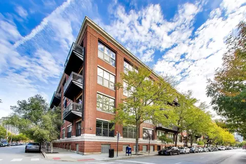 1040 W Adams St #374, Chicago, IL 60607