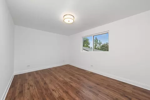 Bedroom - 8229 S 76th Ave S, Bridgeview, IL 60455 photo 2 of 4