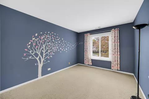 Bedroom - 1038 Harbour Ct #2A, Wheeling, IL 60090 photo 2 of 4