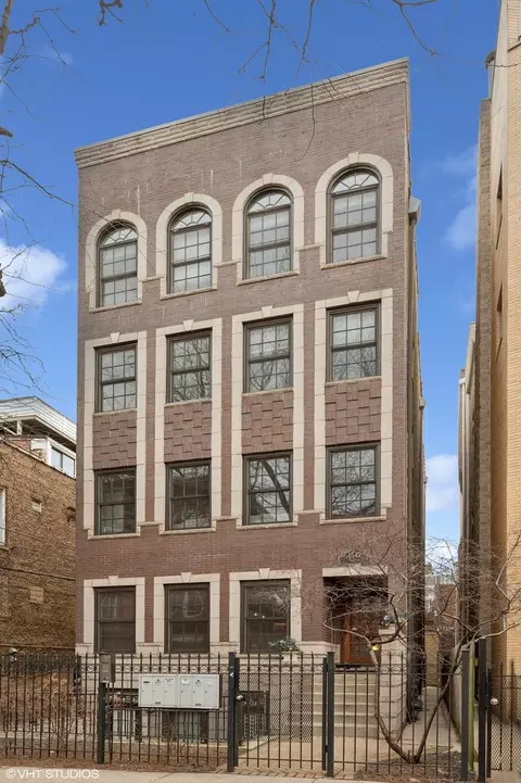 1547 N Hudson Ave #1, Chicago, IL 60610