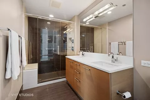 Bath - 340 E Randolph St #1506, Chicago, IL 60601 photo 1 of 1