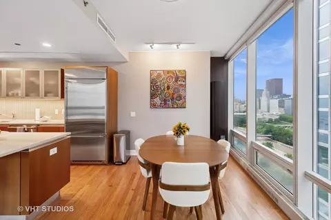 Dining - 340 E Randolph St #1506, Chicago, IL 60601 photo 2 of 3