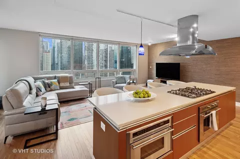 Kitchen - 340 E Randolph St #1506, Chicago, IL 60601 photo 2 of 2