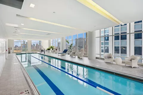 Exterior - 340 E Randolph St #1506, Chicago, IL 60601 photo 2 of 2