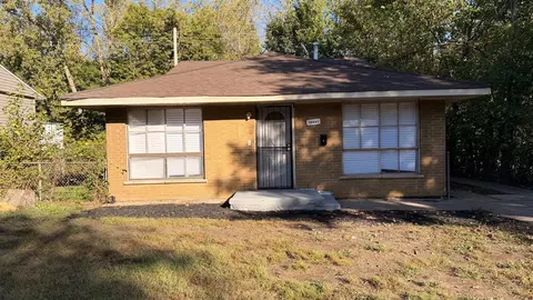 13041 S Eberhart Ave, Chicago, IL 60827