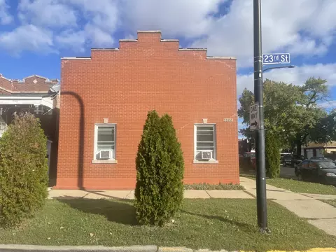 5500 W 23rd St, Cicero, IL 60804