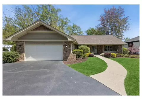 6145 Western Ave, Willowbrook, IL 60527 photo 2