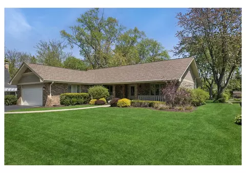 6145 Western Ave, Willowbrook, IL 60527