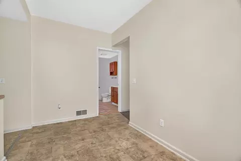 Entry Way - 212 E Chippewa St, Dwight, IL 60420 photo 1 of 1