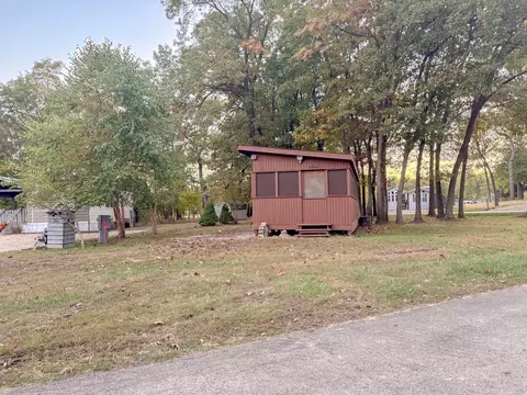 3 247 Woodhaven, Sublette, IL 61367