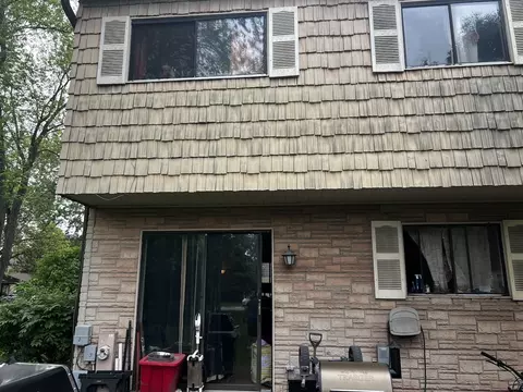 Exterior - 1602 Chippewa Trl, Wheeling, IL 60090 photo 2 of 2