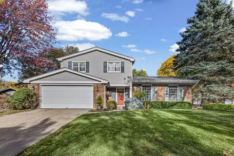 1515 S Harvard Ave, Arlington Heights, IL 60005