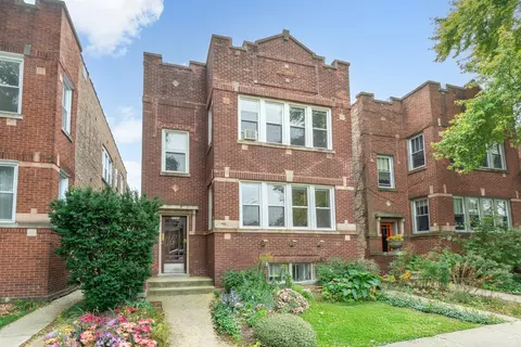 2545 W Coyle Ave, Chicago, IL 60645