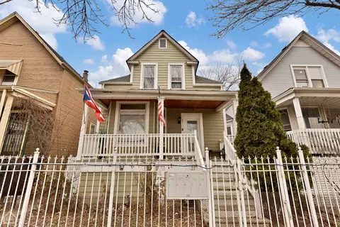 3312 N California St, Chicago, IL 60618