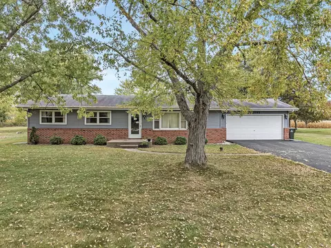 11085 N Tabler Rd, Minooka, IL 60447