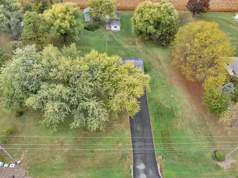 11085 N Tabler Rd, Minooka, IL 60447 photo 4
