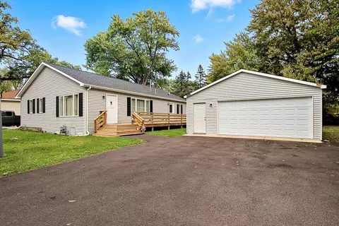 35647 N Grove Ave, Ingleside, IL 60041