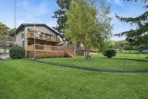 24913 W North Rd, Lake Villa, IL 60046