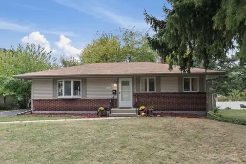 1111 Kingsway Ave, Rockford, IL 61108