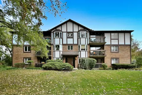 6810 Joliet Rd #5, Indian Head Park, IL 60525
