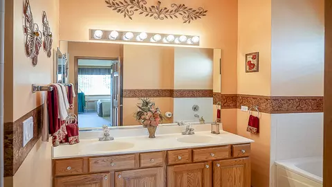 Bath - 21056 W Aspen Ln, Plainfield, IL 60544 photo 1 of 3
